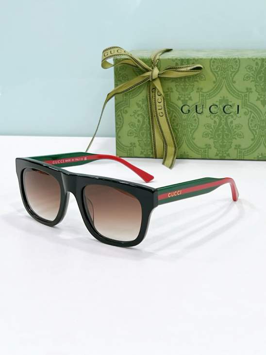 Picture of Gucci Sunglasses _SKUfw79164047fw